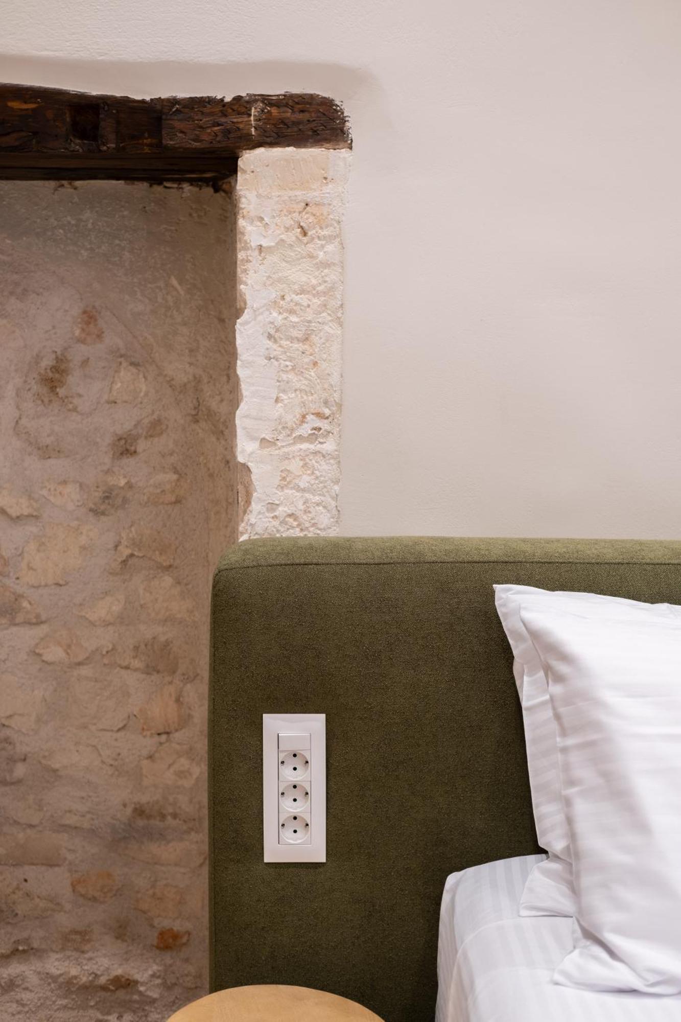 חאניה Qualia Slowlife Suites מראה חיצוני תמונה
