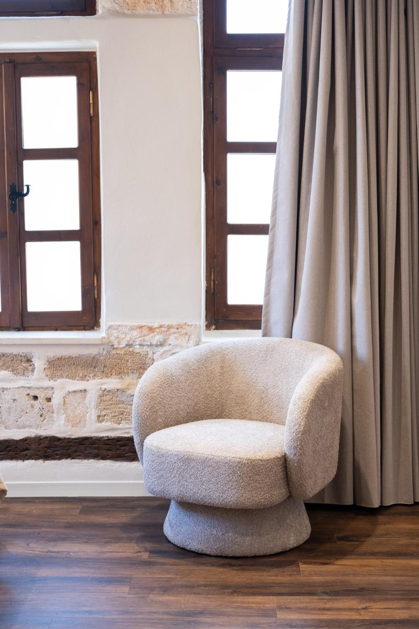 חאניה Qualia Slowlife Suites מראה חיצוני תמונה