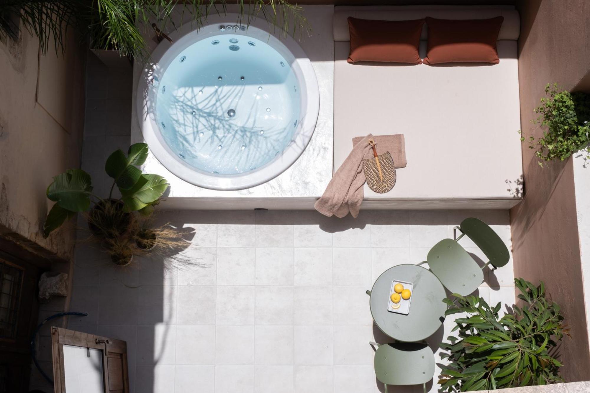 חאניה Qualia Slowlife Suites מראה חיצוני תמונה