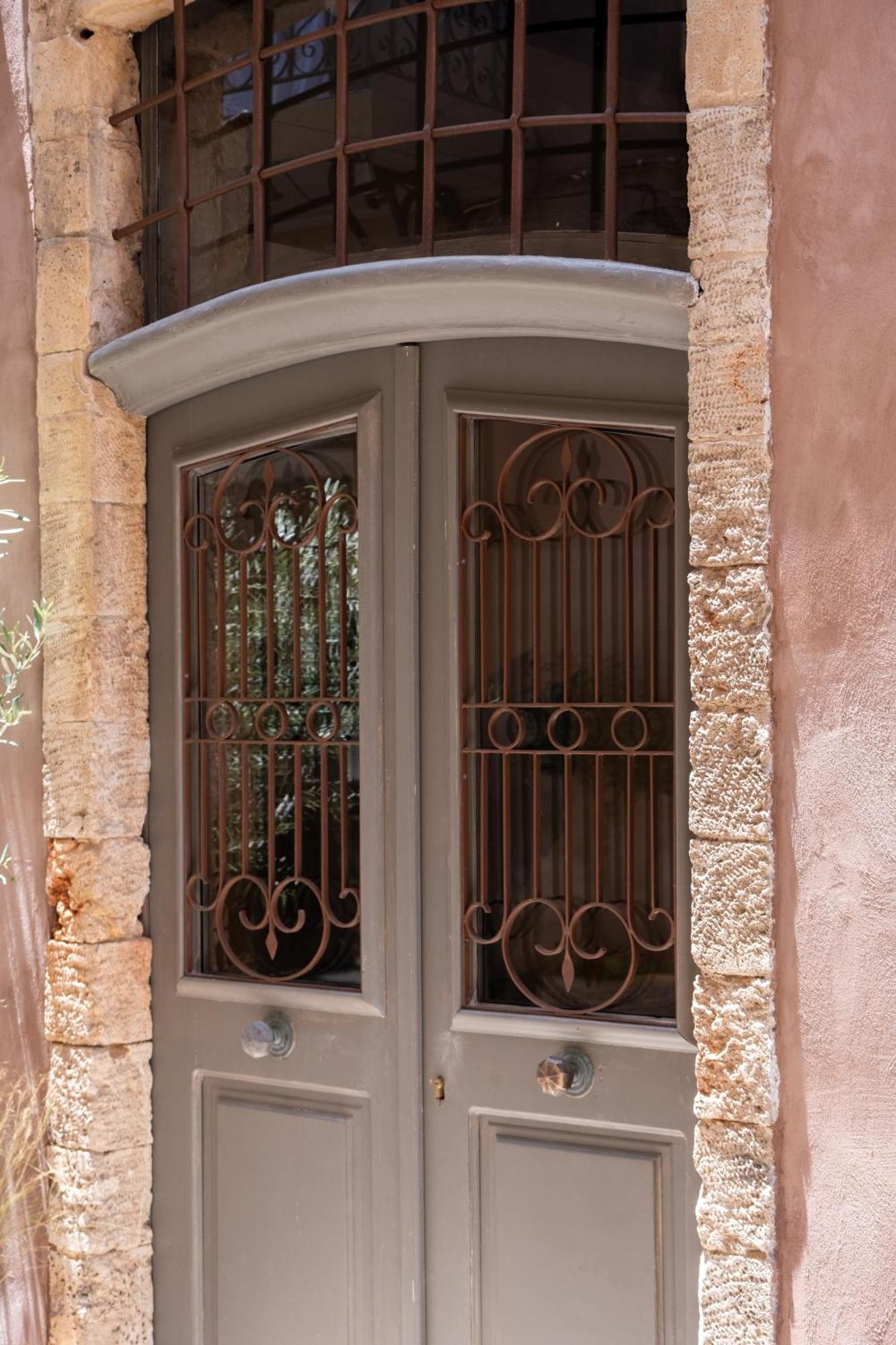 חאניה Qualia Slowlife Suites מראה חיצוני תמונה